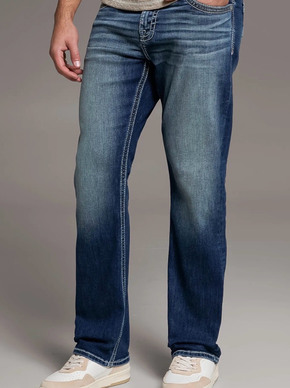 BKE Men's Relaxed Jeans in Medium Blue Wash
